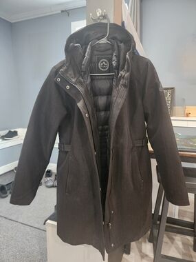 “Black 3-in-1 Gotcha Glacier coat